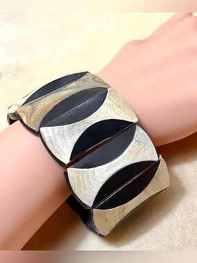 Vintage Bovine Bone Chunky Stretch Bracelet